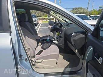 2013 Nissan Rogue S - miniatura 7