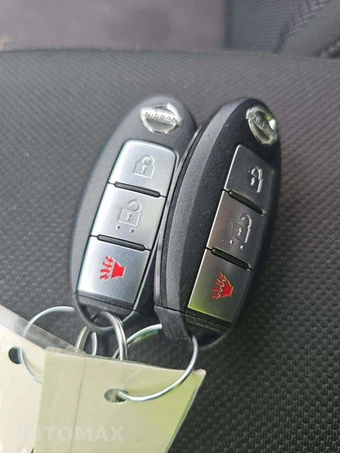 2013 Nissan Rogue SV – miniatura 8