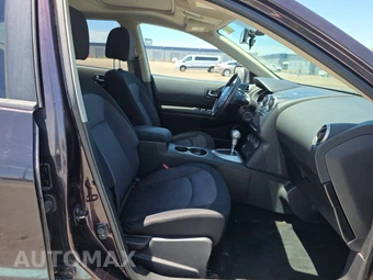 2013 Nissan Rogue SV – miniatura 8