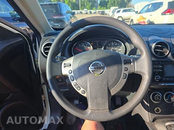 2013 Nissan Rogue SV - miniatura 10