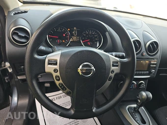 2013 Nissan Rogue SV – miniatura 10