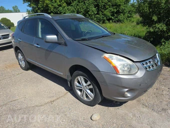 2013 Nissan Rogue SV – miniatura 4