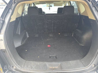 2013 Nissan Rogue SV – miniatura 23