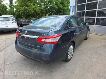 2013 Nissan Sentra SV – miniatura 3