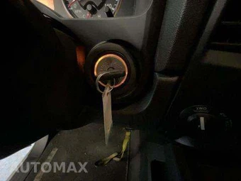 2013 Nissan TITAN SL - miniatura 10