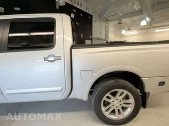 2013 Nissan TITAN SL - miniatura 4