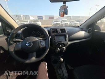 2013 Nissan Versa 1.6 S Plus - miniatura 10