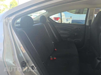 2013 Nissan Versa 1.6 S Plus – miniatura 15