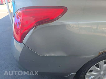 2013 Nissan Versa 1.6 S Plus – miniatura 24