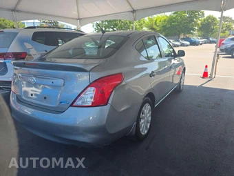 2013 Nissan Versa 1.6 S Plus – miniatura 3