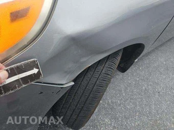 2013 Nissan Versa 1.6 SV – miniatura 5