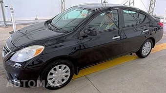 2013 Nissan Versa 1.6 SV