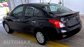 2013 Nissan Versa 1.6 SV – miniatura 6