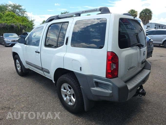 2013 Nissan Xterra S – miniatura 2