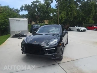 2013 Porsche Cayenne GTS