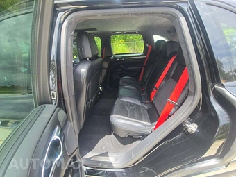 2013 Porsche Cayenne GTS – miniatura 10