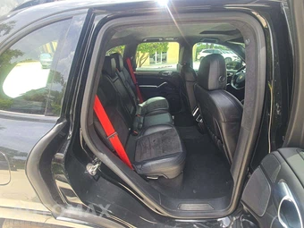 2013 Porsche Cayenne GTS – miniatura 13