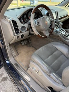 2013 Porsche Cayenne GTS - miniatura 19
