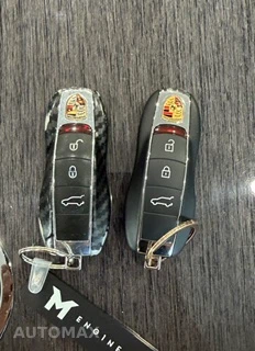 2013 Porsche Cayenne GTS - miniatura 27