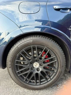 2013 Porsche Cayenne GTS - miniatura 6
