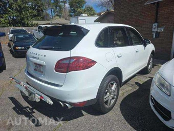 2013 Porsche Cayenne S – miniatura 3