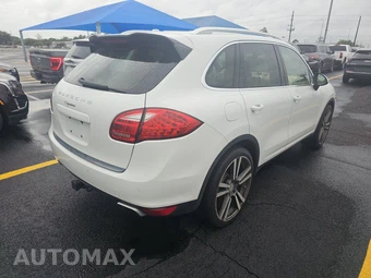 2013 Porsche Cayenne Tiptronic – miniatura 4