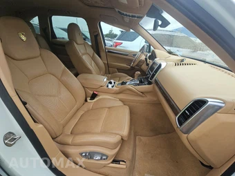 2013 Porsche Cayenne Tiptronic – miniatura 8