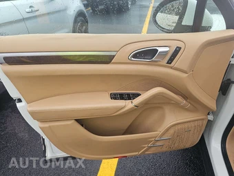 2013 Porsche Cayenne Tiptronic – miniatura 9