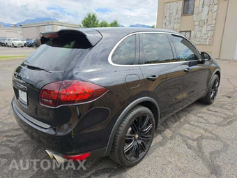 2013 Porsche Cayenne Turbo – miniatura 3