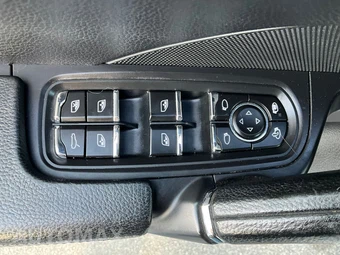 2013 Porsche Cayenne - miniatura 50