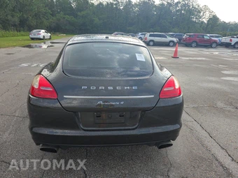 2013 Porsche Panamera 4 – miniatura 5