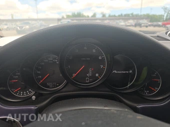 2013 Porsche Panamera 4 – miniatura 12