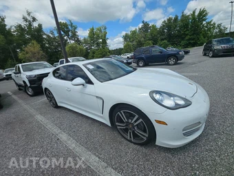 2013 Porsche Panamera 4 – miniatura 3