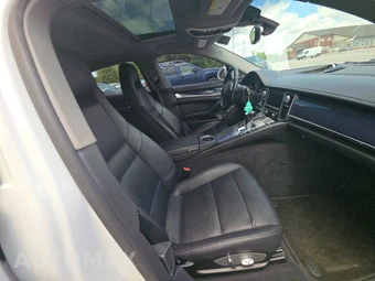 2013 Porsche Panamera 4 – miniatura 8