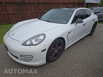 2013 Porsche Panamera 4