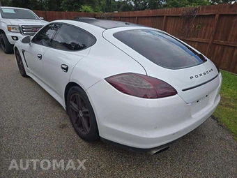 2013 Porsche Panamera 4 – miniatura 2