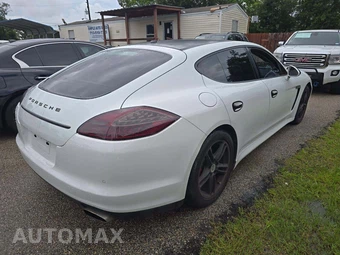 2013 Porsche Panamera 4 – miniatura 3