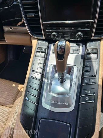 2013 Porsche Panamera Platinum Ed - miniatura 10
