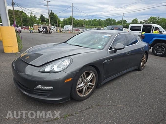 2013 Porsche Panamera S Hybrid