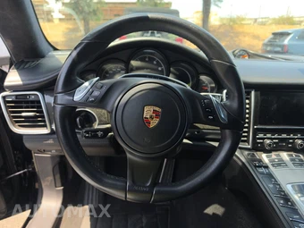 2013 Porsche Panamera Turbo - miniatura 10