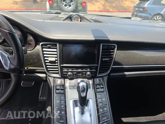 2013 Porsche Panamera Turbo - miniatura 11