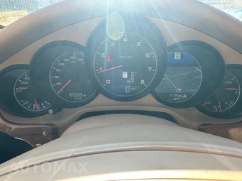 2013 Porsche Panamera – miniatura 21