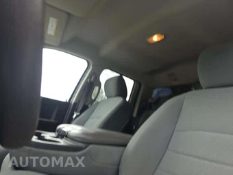 2013 Ram 1500 Express Extended Cab Medium Bed – miniatura 8