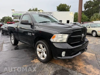 2013 Ram 1500 Express Regular Cab Medium Bed - miniatura 3