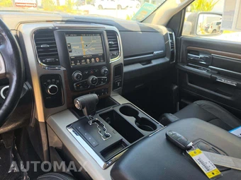 2013 Ram 1500 Laramie Crew Cab Short Bed - miniatura 10