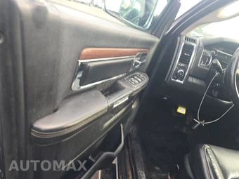 2013 Ram 1500 Laramie Crew Cab Short Bed – miniatura 15