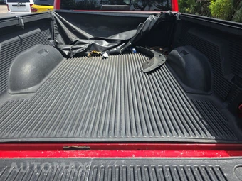 2013 Ram 1500 SLT Extended Cab Medium Bed – miniatura 16