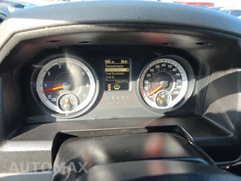 2013 Ram 1500 SLT Extended Cab Medium Bed – miniatura 12