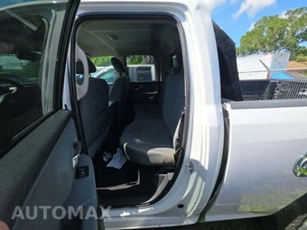 2013 Ram 1500 SLT Extended Cab Medium Bed – miniatura 12