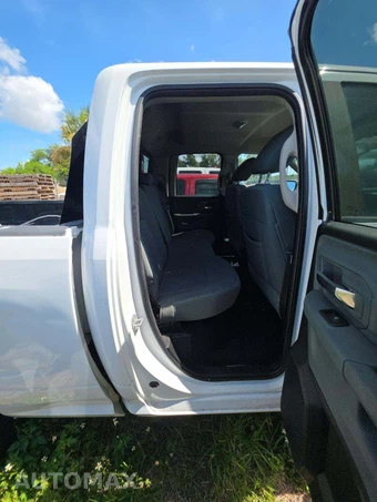 2013 Ram 1500 SLT Extended Cab Medium Bed – miniatura 15
